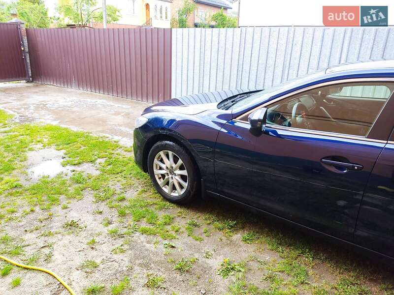 Седан Mazda 6 2013 в Винниках