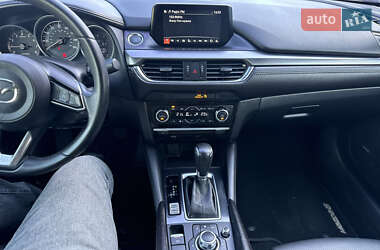 Седан Mazda 6 2016 в 