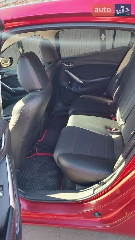 Седан Mazda 6 2014 в Сумах