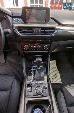 Седан Mazda 6 2016 в 