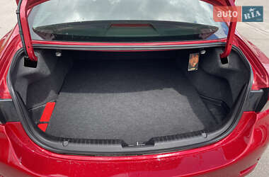 Седан Mazda 6 2012 в 