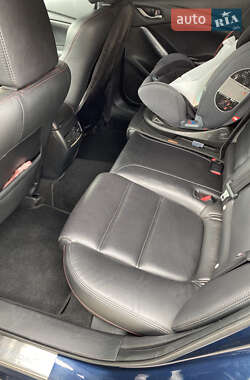 Седан Mazda 6 2014 в 