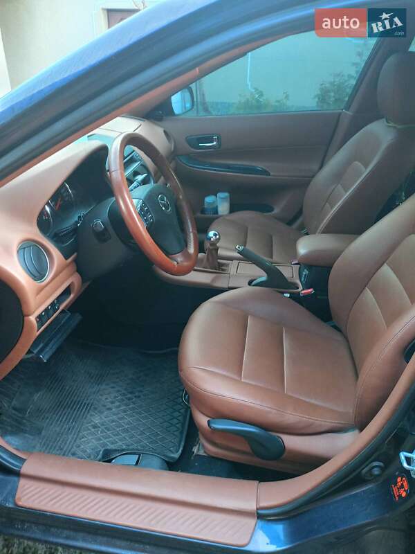 Седан Mazda 6 2003 в Калиновке