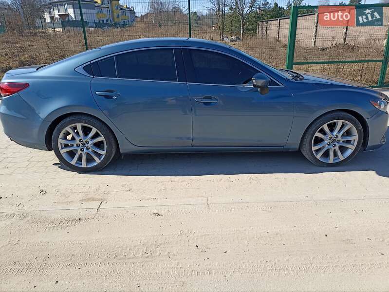 Седан Mazda 6 2014 в Львові