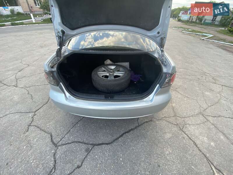 Седан Mazda 6 2007 в Бобровиці