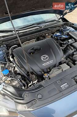 Седан Mazda 6 2015 в 