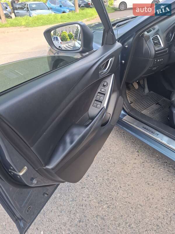 Седан Mazda 6 2013 в Черкасах