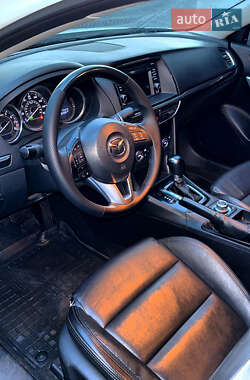 Седан Mazda 6 2014 в 