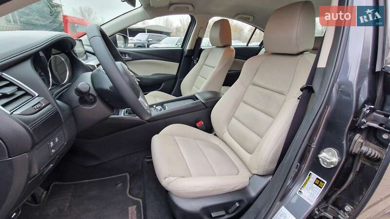 Седан Mazda 6 2016 в Днепре
