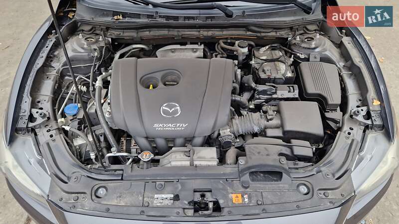 Седан Mazda 6 2016 в Днепре