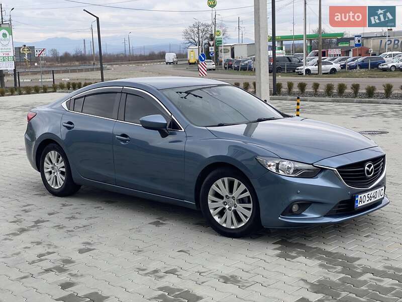 Седан Mazda 6 2012 в 