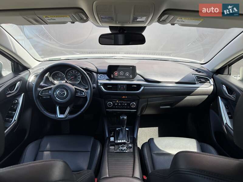Седан Mazda 6 2017 в Львові