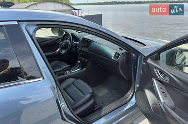 Седан Mazda 6 2015 в 