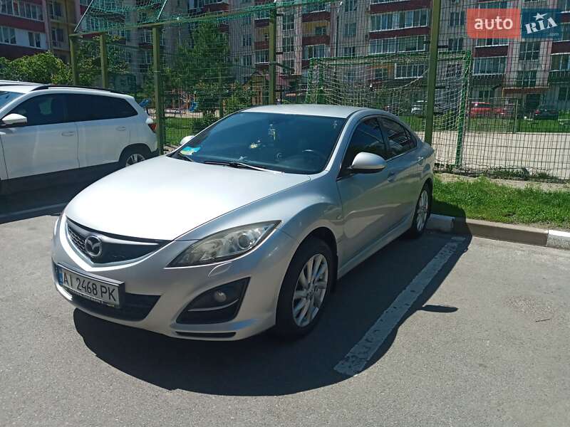 Седан Mazda 6 2011 в Обухове