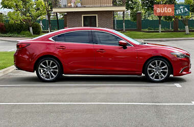 Седан Mazda 6 2016 в 