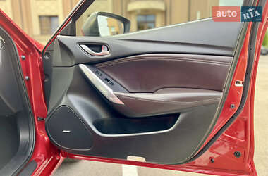 Седан Mazda 6 2016 в 