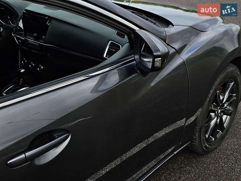 Седан Mazda 6 2014 в Ровно