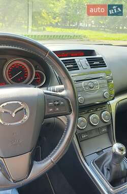 Лифтбек Mazda 6 2011 в 