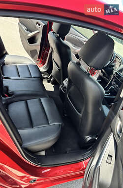 Седан Mazda 6 2013 в 