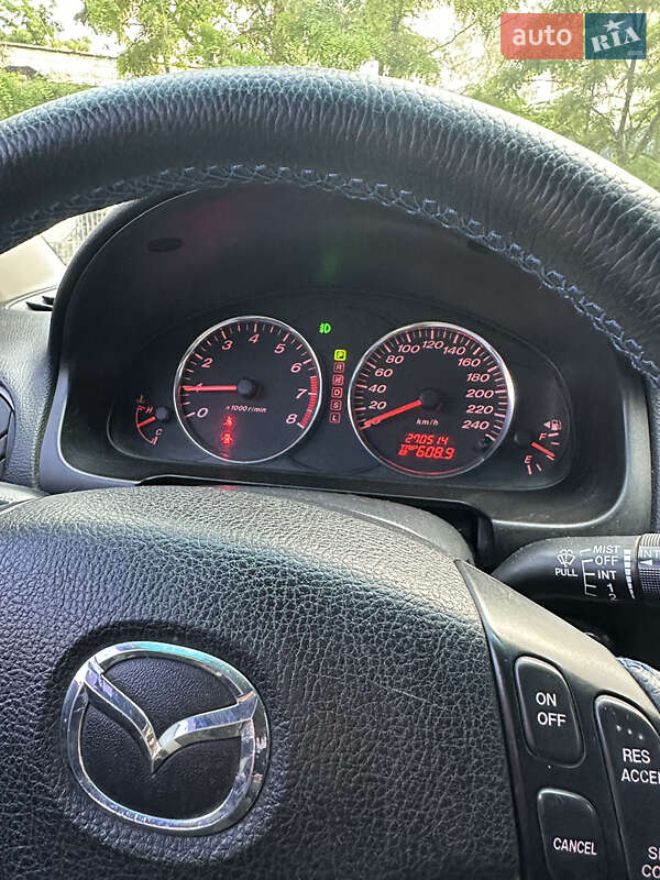 Седан Mazda 6 2002 в Киеве