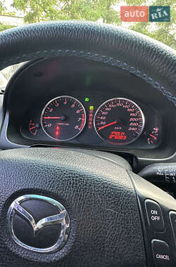 Седан Mazda 6 2002 в 