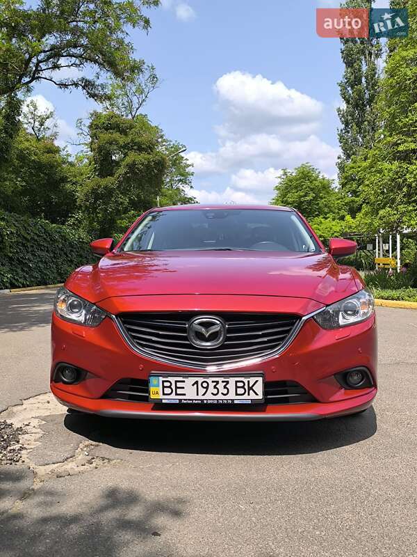 Седан Mazda 6 2014 в Южноукраинске