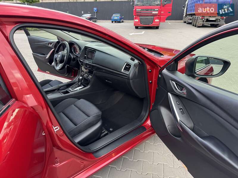 Седан Mazda 6 2014 в Киеве