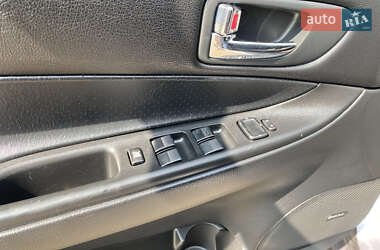 Седан Mazda 6 2002 в 
