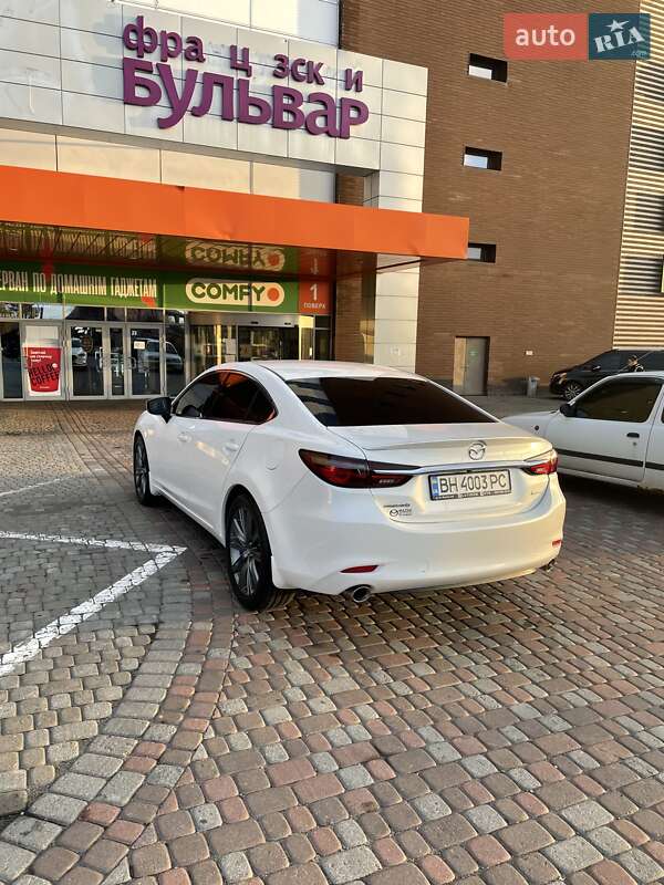 Седан Mazda 6 2018 в 