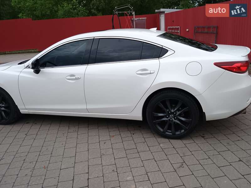 Седан Mazda 6 2014 в Бродах