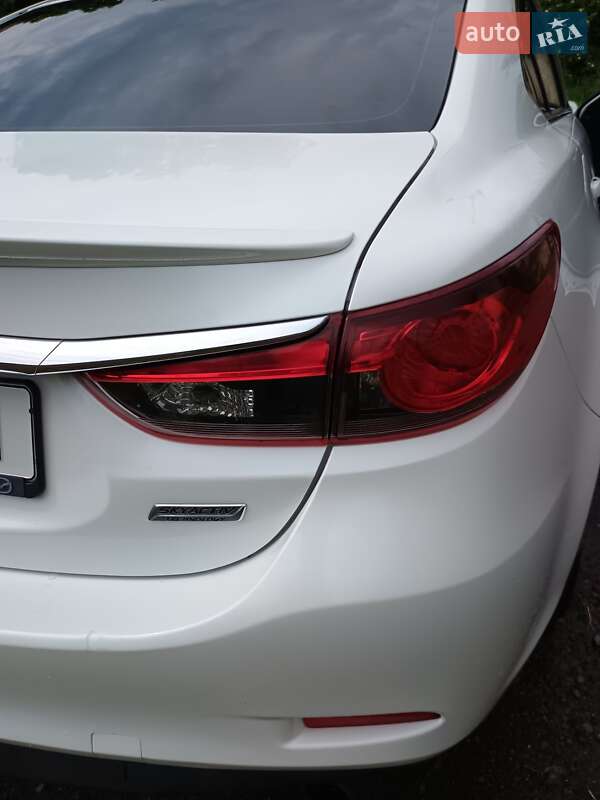 Седан Mazda 6 2014 в Бродах