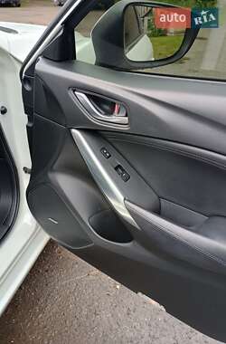 Седан Mazda 6 2014 в 