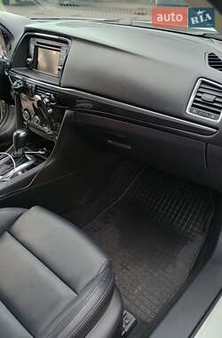 Седан Mazda 6 2014 в 