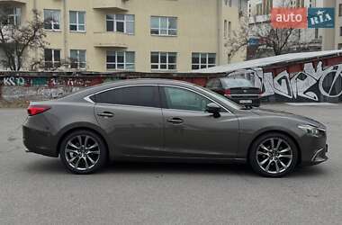 Седан Mazda 6 2015 в 