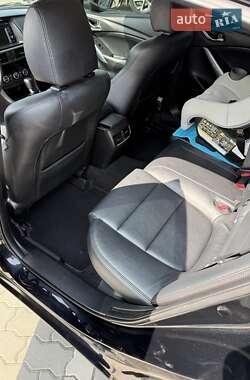 Седан Mazda 6 2014 в 