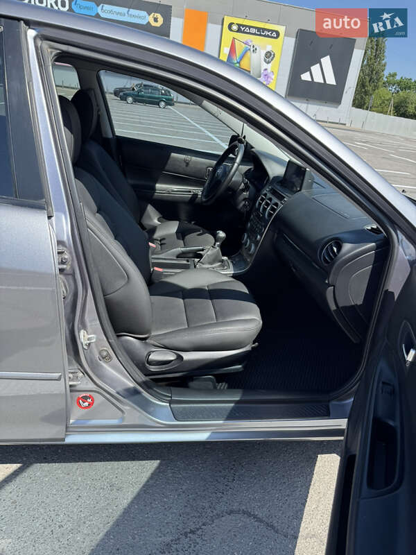 Лифтбек Mazda 6 2002 в Полтаве