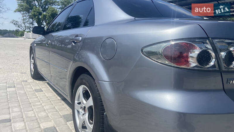 Седан Mazda 6 2006 в Гнивани
