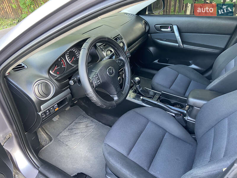 Седан Mazda 6 2006 в Гнивани