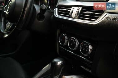 Седан Mazda 6 2014 в 