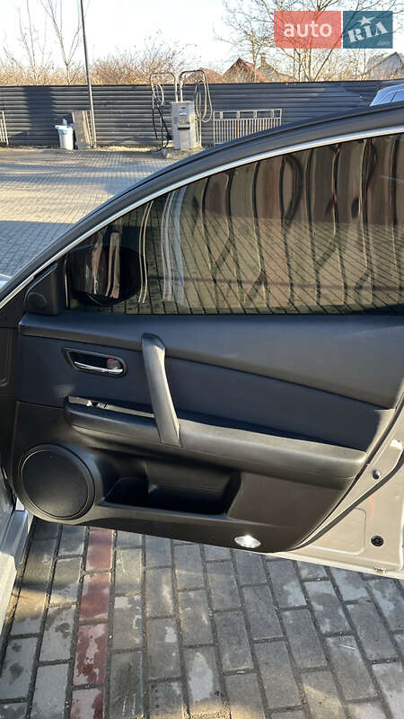 Универсал Mazda 6 2011 в Ивано-Франковске