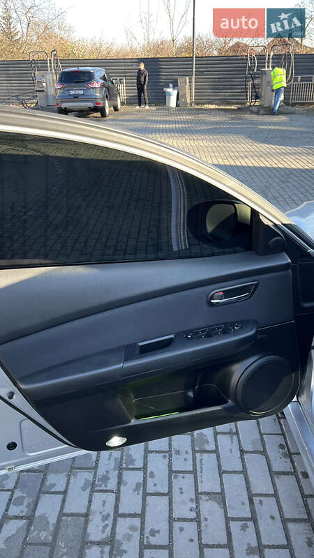 Универсал Mazda 6 2011 в Ивано-Франковске