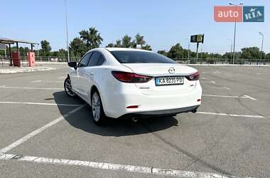 Седан Mazda 6 2015 в 
