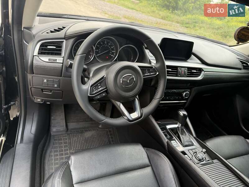 Седан Mazda 6 2017 в Киеве
