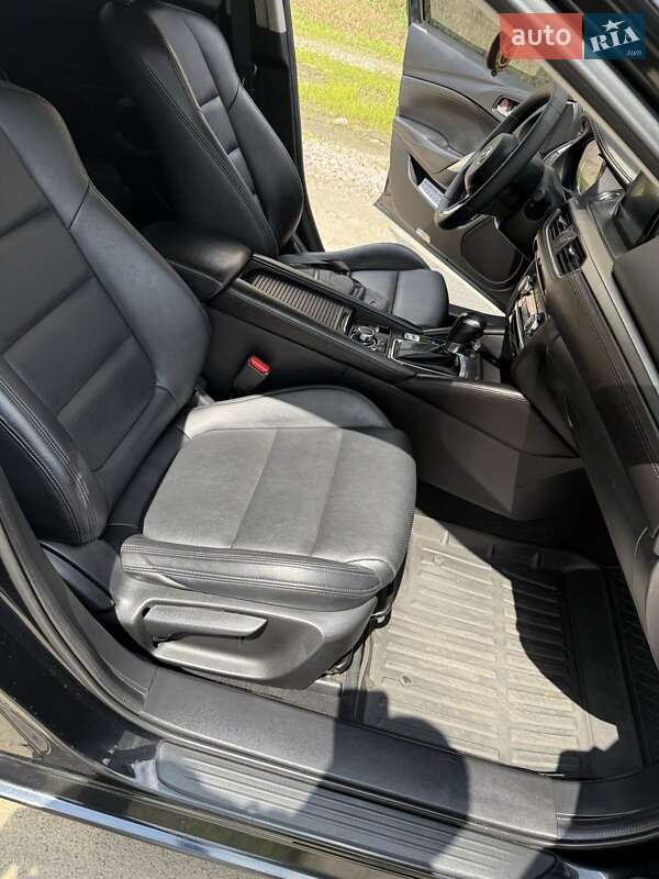 Седан Mazda 6 2017 в Киеве