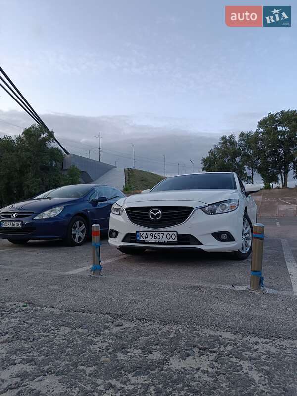 Седан Mazda 6 2015 в Киеве