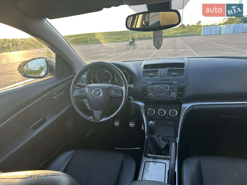 Лифтбек Mazda 6 2010 в Ровно