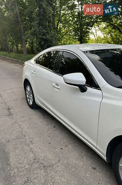 Седан Mazda 6 2014 в 