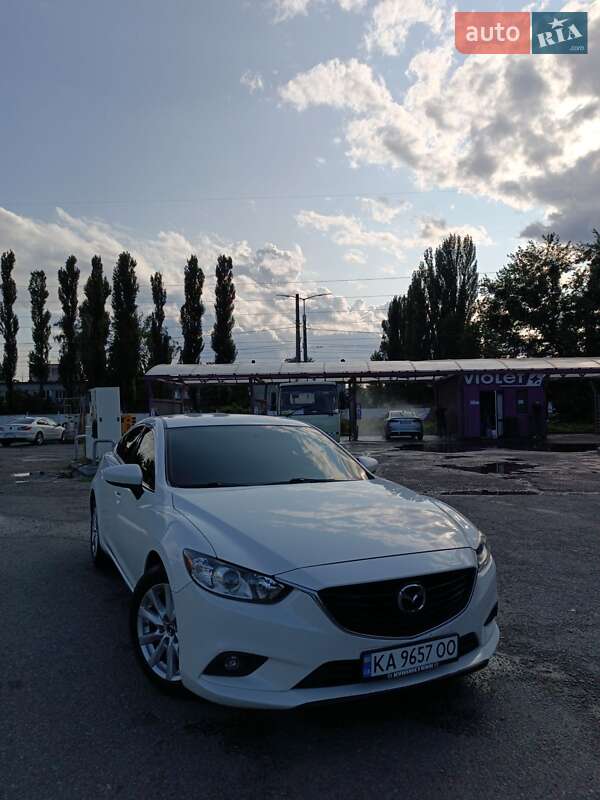 Седан Mazda 6 2015 в Киеве