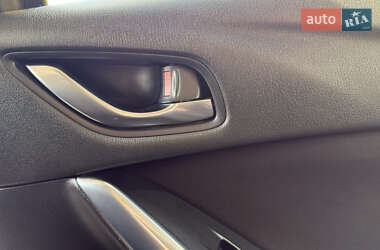 Седан Mazda 6 2015 в 