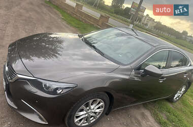 Седан Mazda 6 2015 в 